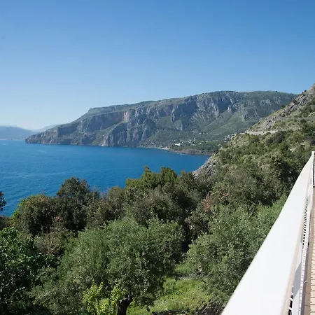 Caterina בית הארחה מראטיאה